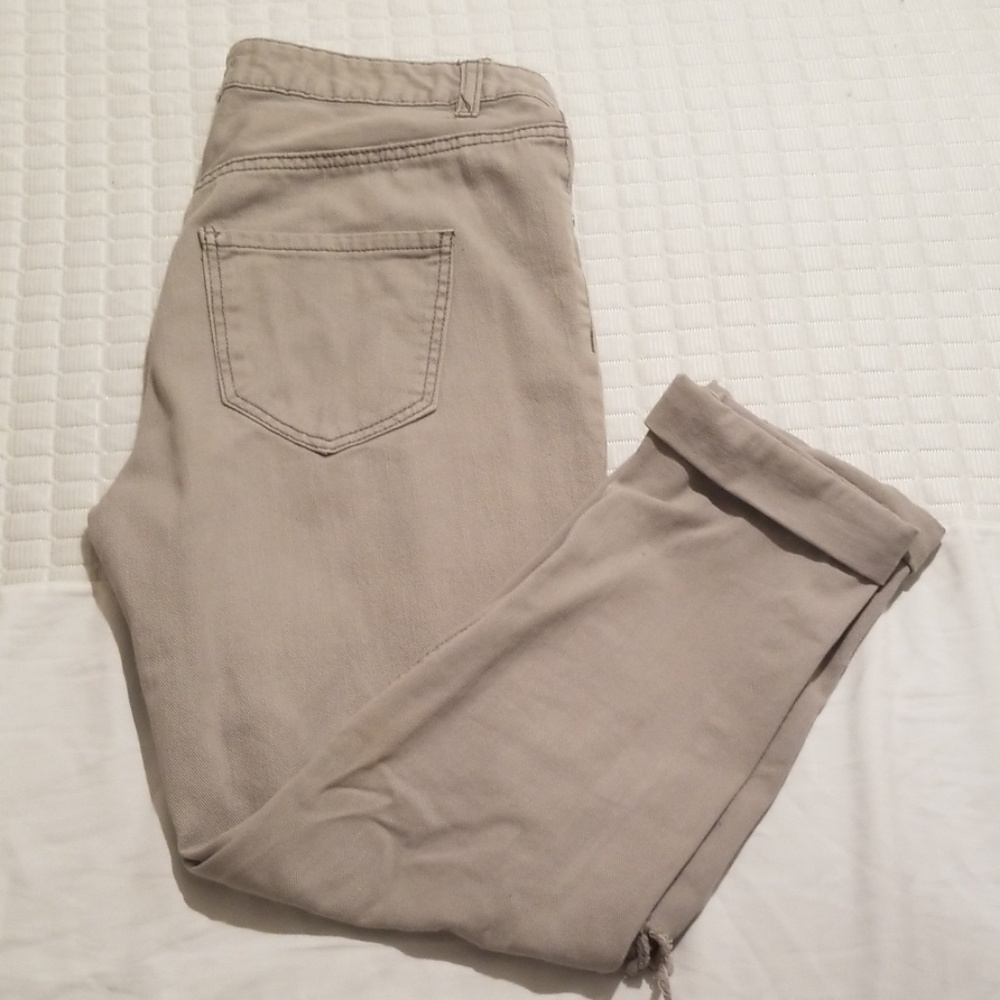 Pants - Picture 3 of 3